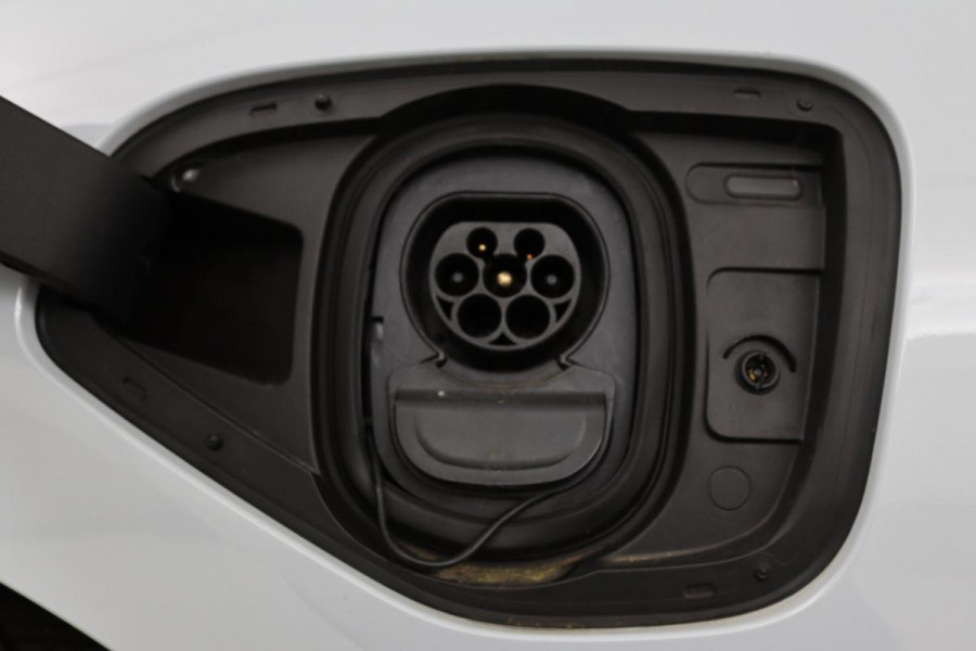 Jaguar I-PACE EV400 SE 90 kWh | Panoramadak | Leder | Stoelverwarming | Carplay | Meridian Surround | Camera | Park Assist | Full LED
