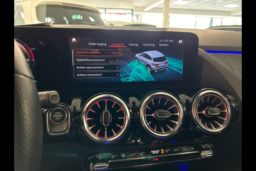 Mercedes-Benz GLA 250 e AMG Line / camera / Navigatie / sfeer verlichting / led verlichting