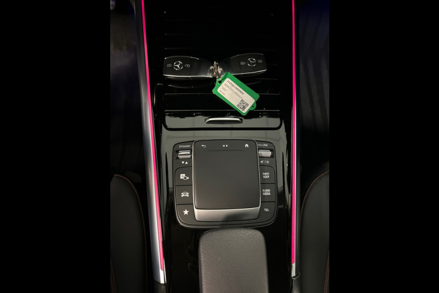 Mercedes-Benz GLA 250 e AMG Line / camera / Navigatie / sfeer verlichting / led verlichting