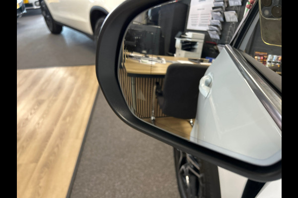 Mercedes-Benz GLA 250 e AMG Line / camera / Navigatie / sfeer verlichting / led verlichting