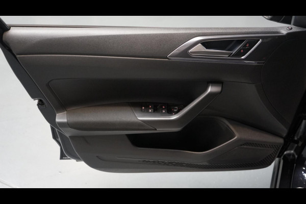 Volkswagen Polo 2.0 TSI GTI AUTOMAAT-ACC-BEATS-CAMERA-CARPLAY-KEYLESS-LED-MODE-MILLTEK-NAVIGATIE-VIRTUEEL