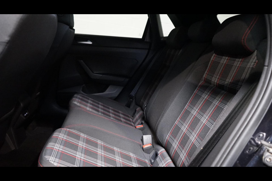 Volkswagen Polo 2.0 TSI GTI AUTOMAAT-ACC-BEATS-CAMERA-CARPLAY-KEYLESS-LED-MODE-MILLTEK-NAVIGATIE-VIRTUEEL