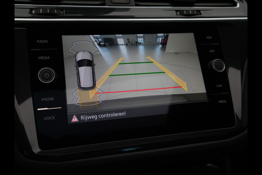 Volkswagen Tiguan 1.4 TSI 245pk eHybrid Elegance Panorama Camera Side Assist Matrix Led