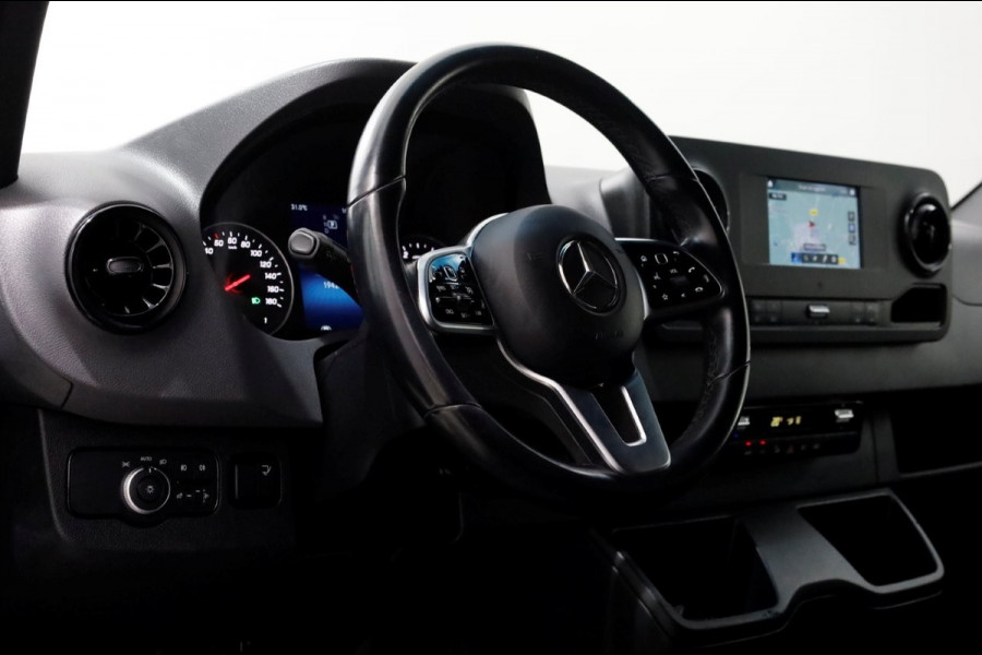Mercedes-Benz Sprinter 515 CDI 150pk 9G Automaat Bakwagen met laadklep en zijdeur 03-2022