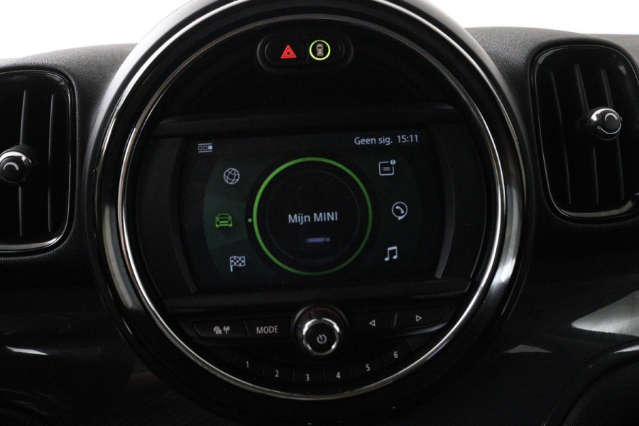 MINI Countryman 1.5 Cooper Business Edition Automaat (NAVIGATIE, PARKEERSENSOREN, CLIMA, 1e EIGENAAR, DEALER ONDERHOUDEN)