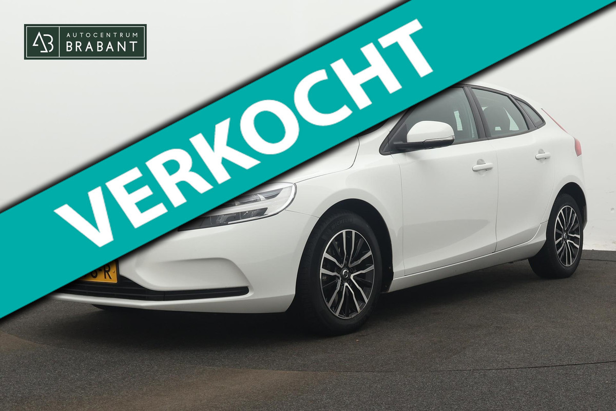 Volvo V40 1.5 T2 Polar+ Automaat (NAVIGATIE, ACHTERUITRIJCAMERA, STOELVERWARMING, 1e EIGENAAR, GOED ONDERHOUDEN) Volvo V40 1.5 T2 Polar+ Automaat (NAVIGATIE, ACHTERUITRIJCAMERA, STOELVERWARMING, 1e EIGENAAR, GOED ONDERHOUDEN)