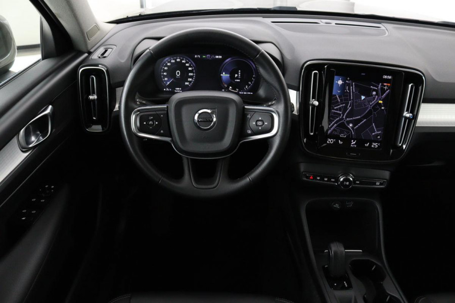 Volvo XC40 1.5 T4 Recharge Inscription Expression | Panoramadak | Leder | Trekhaak | Stoel & stuurverwarming | Carplay | Full LED | Navigatie | Camera | Climate control