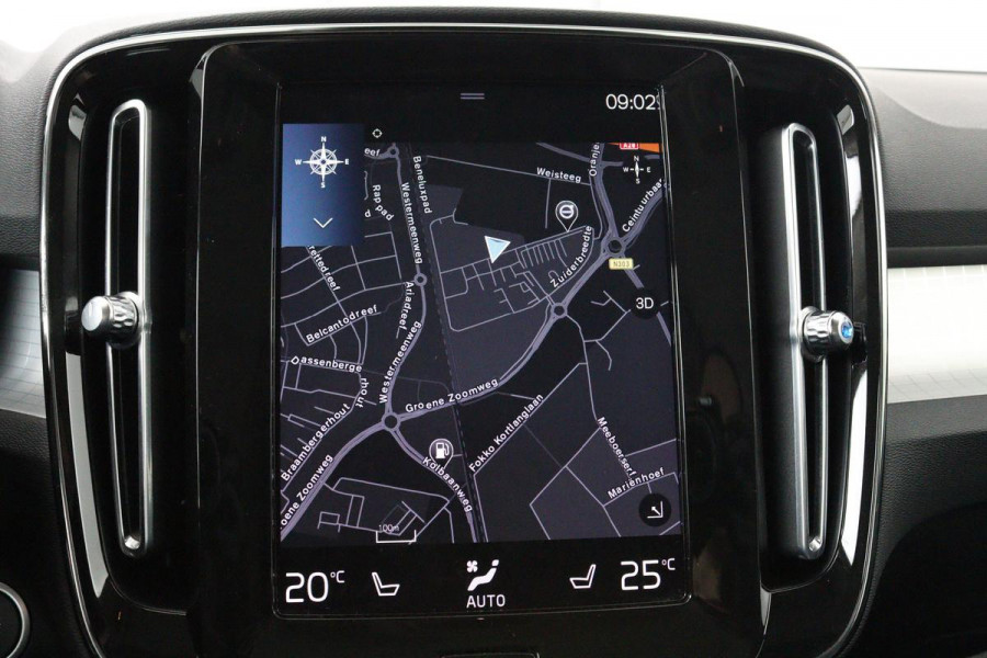 Volvo XC40 1.5 T4 Recharge Inscription Expression | Panoramadak | Leder | Trekhaak | Stoel & stuurverwarming | Carplay | Full LED | Navigatie | Camera | Climate control