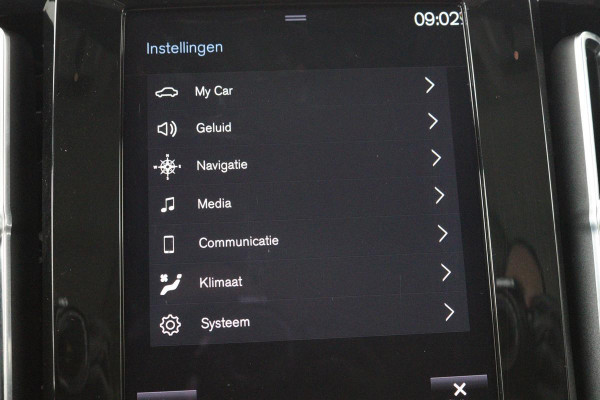 Volvo XC40 1.5 T4 Recharge Inscription Expression | Panoramadak | Leder | Trekhaak | Stoel & stuurverwarming | Carplay | Full LED | Navigatie | Camera | Climate control