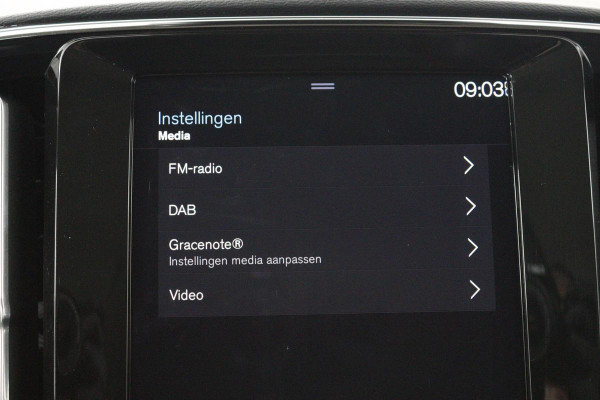 Volvo XC40 1.5 T4 Recharge Inscription Expression | Panoramadak | Leder | Trekhaak | Stoel & stuurverwarming | Carplay | Full LED | Navigatie | Camera | Climate control