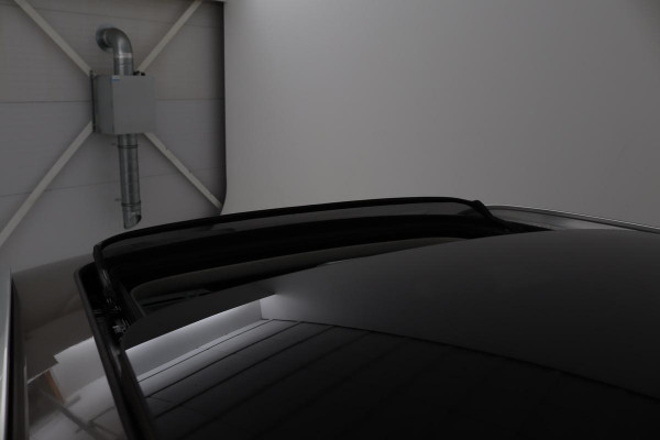 Volvo XC40 1.5 T4 Recharge Inscription Expression | Panoramadak | Leder | Trekhaak | Stoel & stuurverwarming | Carplay | Full LED | Navigatie | Camera | Climate control