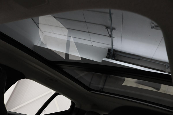 Volvo XC40 1.5 T4 Recharge Inscription Expression | Panoramadak | Leder | Trekhaak | Stoel & stuurverwarming | Carplay | Full LED | Navigatie | Camera | Climate control