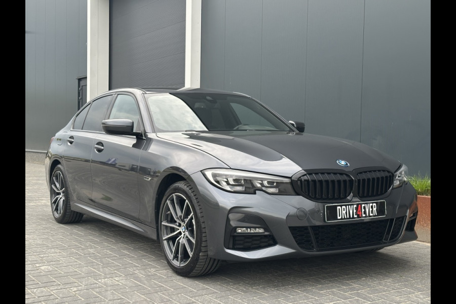 BMW 3-serie 320e M PACK NAVI CR CONTROL PDC CLIMATE SPORTVELGEN