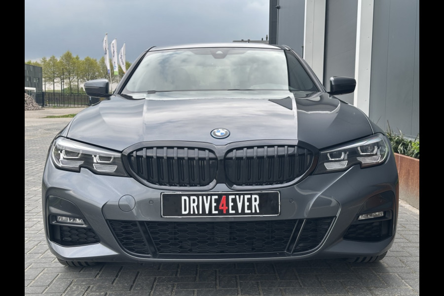 BMW 3-serie 320e M PACK NAVI CR CONTROL PDC CLIMATE SPORTVELGEN