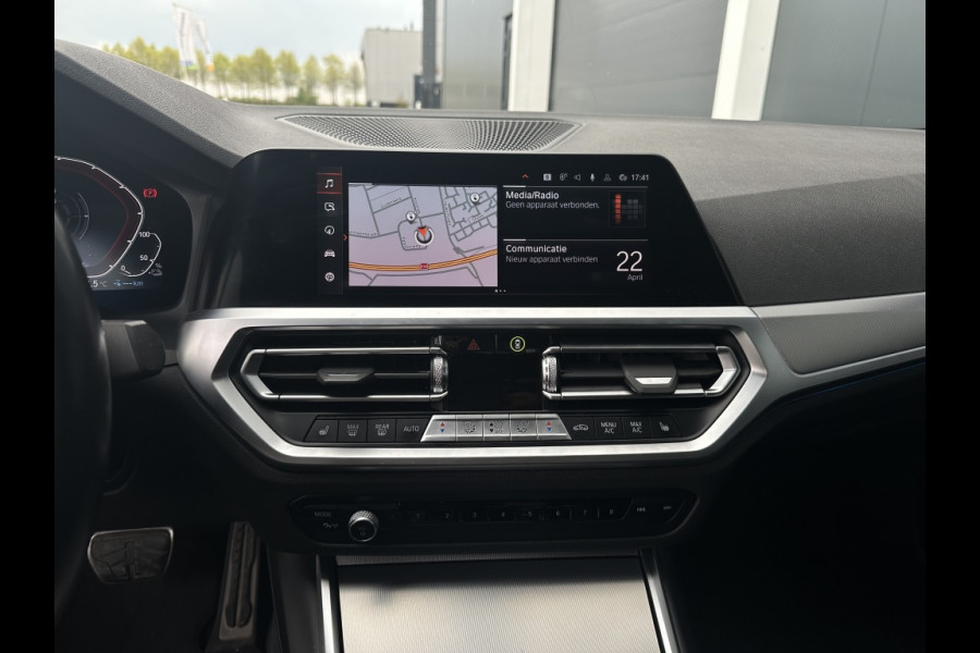 BMW 3-serie 320e M PACK NAVI CR CONTROL PDC CLIMATE SPORTVELGEN