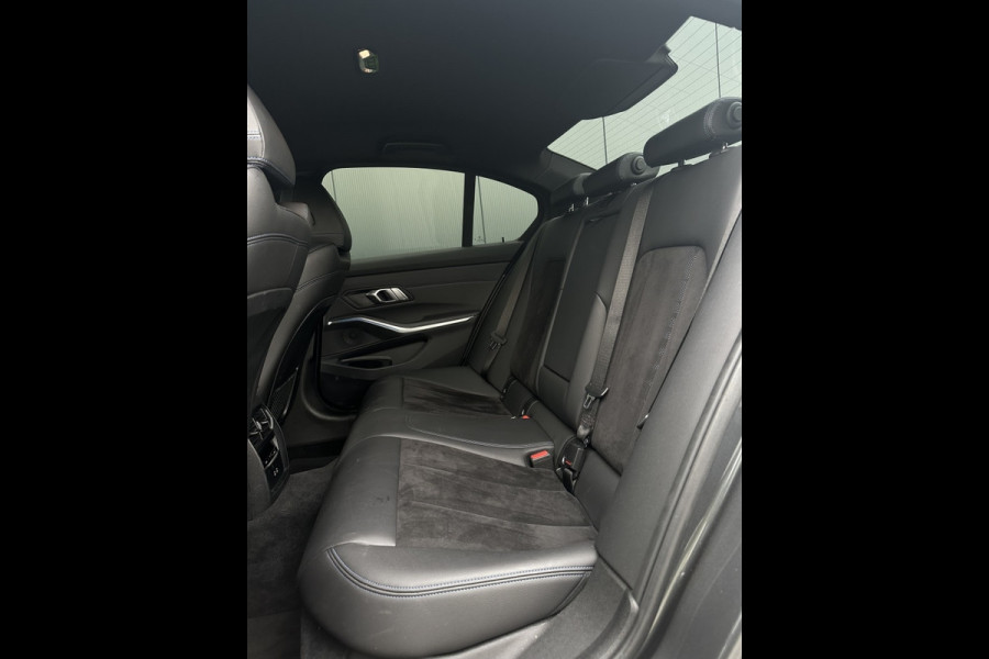 BMW 3-serie 320e M PACK NAVI CR CONTROL PDC CLIMATE SPORTVELGEN