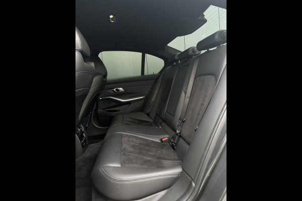 BMW 3-serie 320e M PACK NAVI CR CONTROL PDC CLIMATE SPORTVELGEN