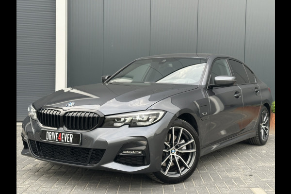 BMW 3-serie 320e M PACK NAVI CR CONTROL PDC CLIMATE SPORTVELGEN