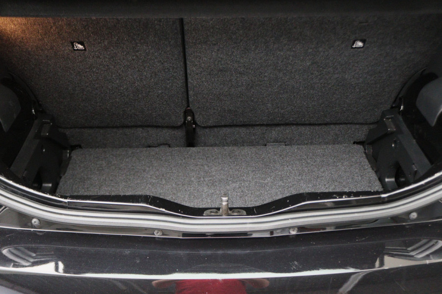 Volkswagen up! 1.0 BMT move up! 5-Deurs, LED, Airco, Bluetooth, DAB, Smartphone Integratie