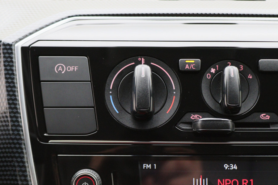 Volkswagen up! 1.0 BMT move up! 5-Deurs, LED, Airco, Bluetooth, DAB, Smartphone Integratie