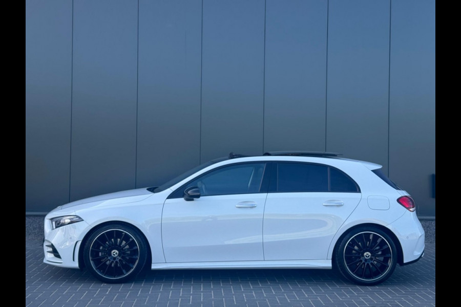 Mercedes-Benz A-Klasse 200 AMG Line M2023 FULL PANO NAVI CAMERA SFEERVERLICHTING ELEK P