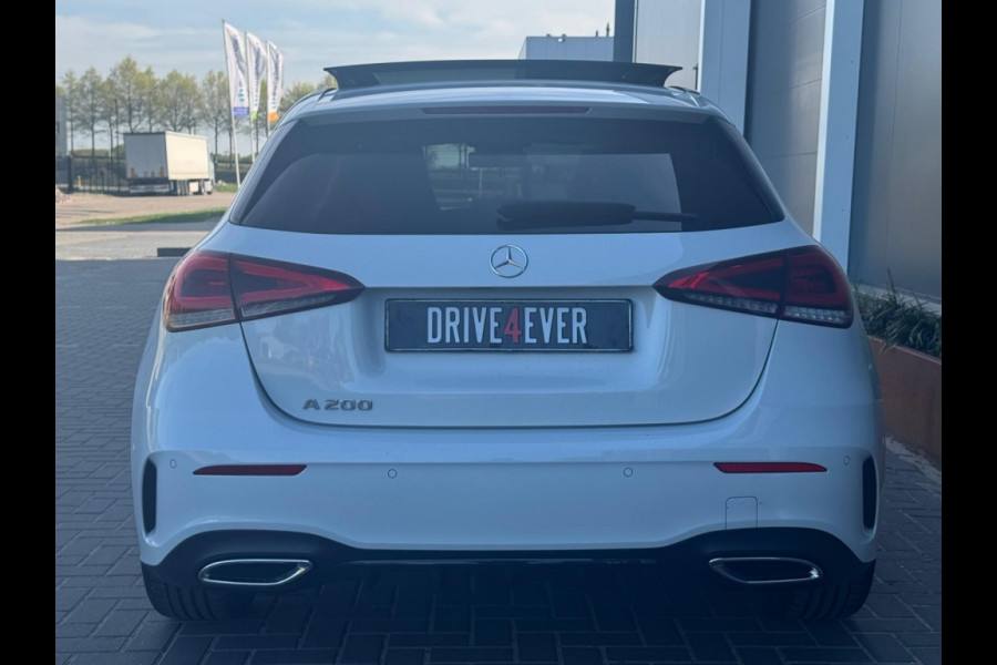 Mercedes-Benz A-Klasse 200 AMG Line M2023 FULL PANO NAVI CAMERA SFEERVERLICHTING ELEK P