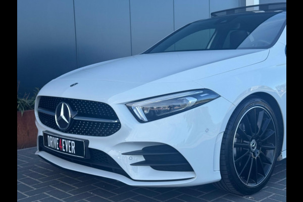 Mercedes-Benz A-Klasse 200 AMG Line M2023 FULL PANO NAVI CAMERA SFEERVERLICHTING ELEK P