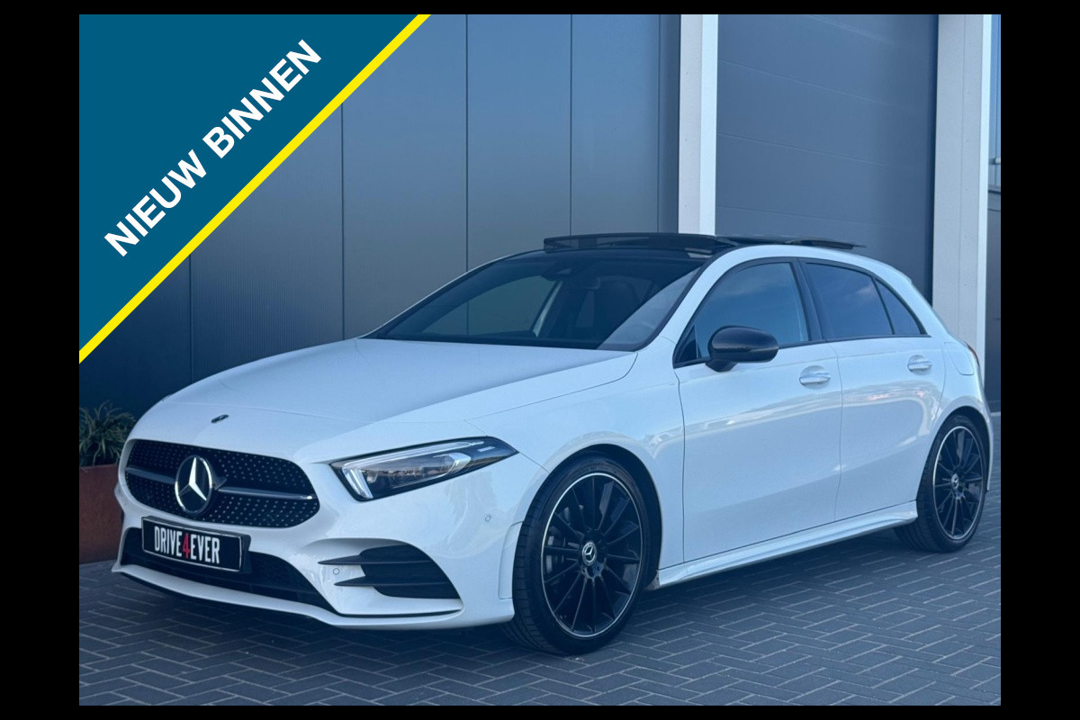 Mercedes-Benz A-Klasse 200 AMG Line M2023 FULL PANO NAVI CAMERA SFEERVERLICHTING ELEK P Mercedes-Benz A-Klasse 200 AMG Line M2023 FULL PANO NAVI CAMERA SFEERVERLICHTING ELEK P