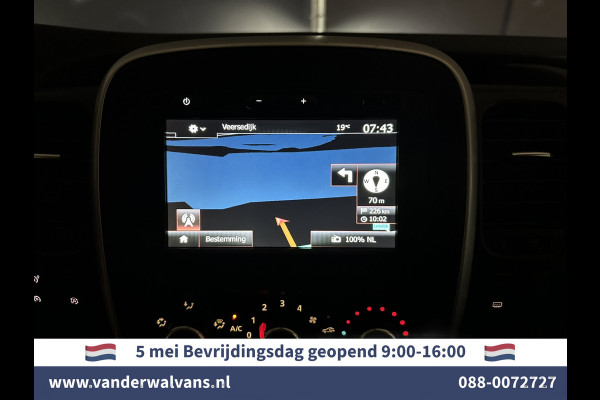 Renault Trafic 2.0 dCi 120pk L2H1 inrichting Euro6 Airco | Navigatie | LED | Camera | Cruisecontrol | Trekhaak Parkeersensoren, Bijrijdersbank
