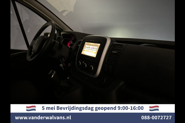 Renault Trafic 2.0 dCi 120pk L2H1 inrichting Euro6 Airco | Navigatie | LED | Camera | Cruisecontrol | Trekhaak Parkeersensoren, Bijrijdersbank