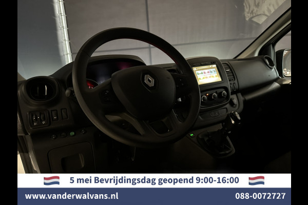 Renault Trafic 2.0 dCi 120pk L2H1 inrichting Euro6 Airco | Navigatie | LED | Camera | Cruisecontrol | Trekhaak Parkeersensoren, Bijrijdersbank