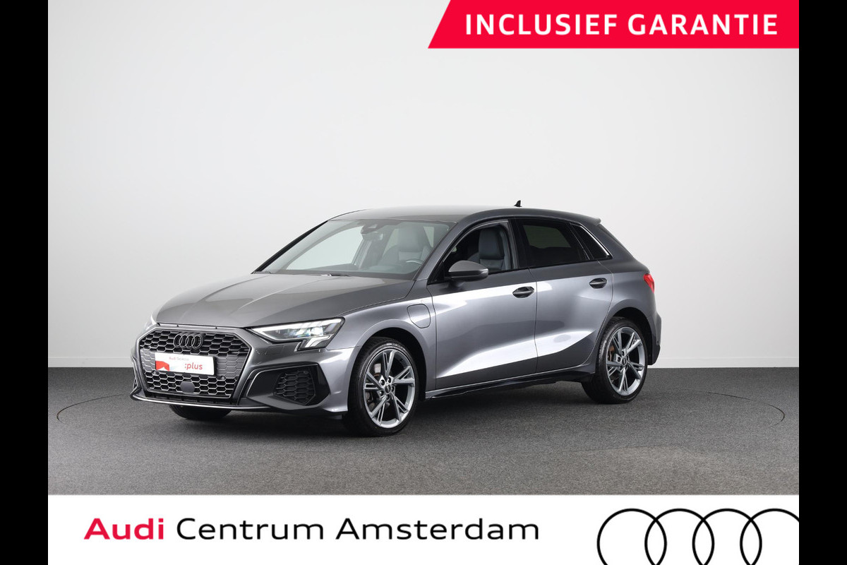 Audi A3 Sportback 45 TFSI e S edition Competition 245pk Automaat S-tronic | Navigatie | Parkeersensoren | Adaptieve cruise control | Stoelverwarming | Head-up display | S-line | Audi A3 Sportback 45 TFSI e S edition Competition 245pk Automaat S-tronic | Navigatie | Parkeersensoren | Adaptieve cruise control | Stoelverwarming | Head-up display | S-line |