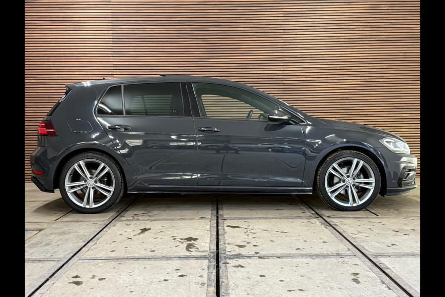 Volkswagen Golf 1.5 TSI Highline Business R LEDER / PANO / LED / CAMERA/ NAVI/ 18INCH / CLIMATE / STOELVERWARMING / BOMVOLLE GOLF!