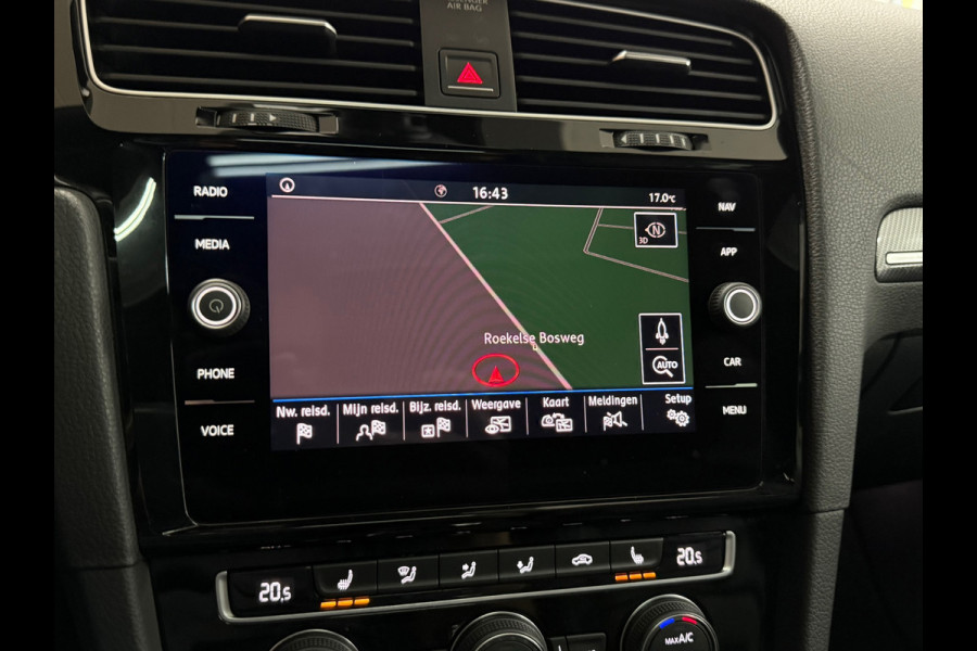 Volkswagen Golf 1.5 TSI Highline Business R LEDER / PANO / LED / CAMERA/ NAVI/ 18INCH / CLIMATE / STOELVERWARMING / BOMVOLLE GOLF!