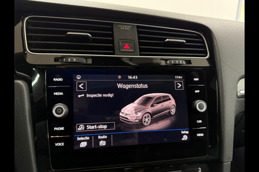 Volkswagen Golf 1.5 TSI Highline Business R LEDER / PANO / LED / CAMERA/ NAVI/ 18INCH / CLIMATE / STOELVERWARMING / BOMVOLLE GOLF!