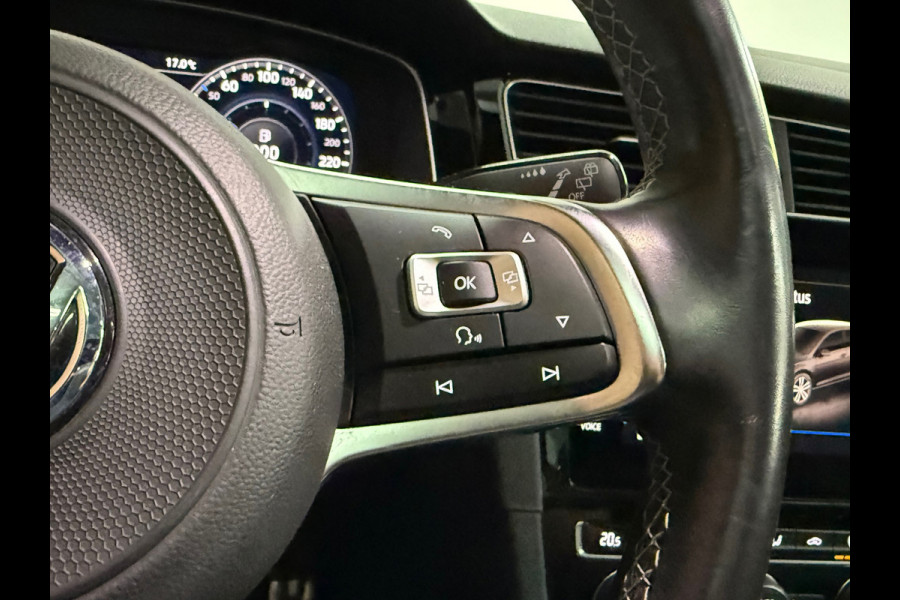 Volkswagen Golf 1.5 TSI Highline Business R LEDER / PANO / LED / CAMERA/ NAVI/ 18INCH / CLIMATE / STOELVERWARMING / BOMVOLLE GOLF!