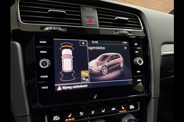 Volkswagen Golf 1.5 TSI Highline Business R LEDER / PANO / LED / CAMERA/ NAVI/ 18INCH / CLIMATE / STOELVERWARMING / BOMVOLLE GOLF!