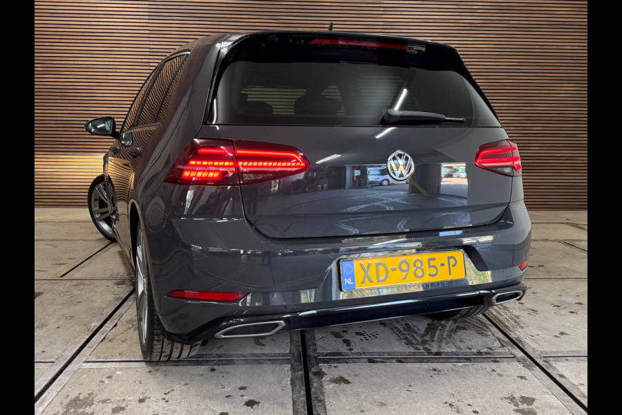Volkswagen Golf 1.5 TSI Highline Business R LEDER / PANO / LED / CAMERA/ NAVI/ 18INCH / CLIMATE / STOELVERWARMING / BOMVOLLE GOLF!