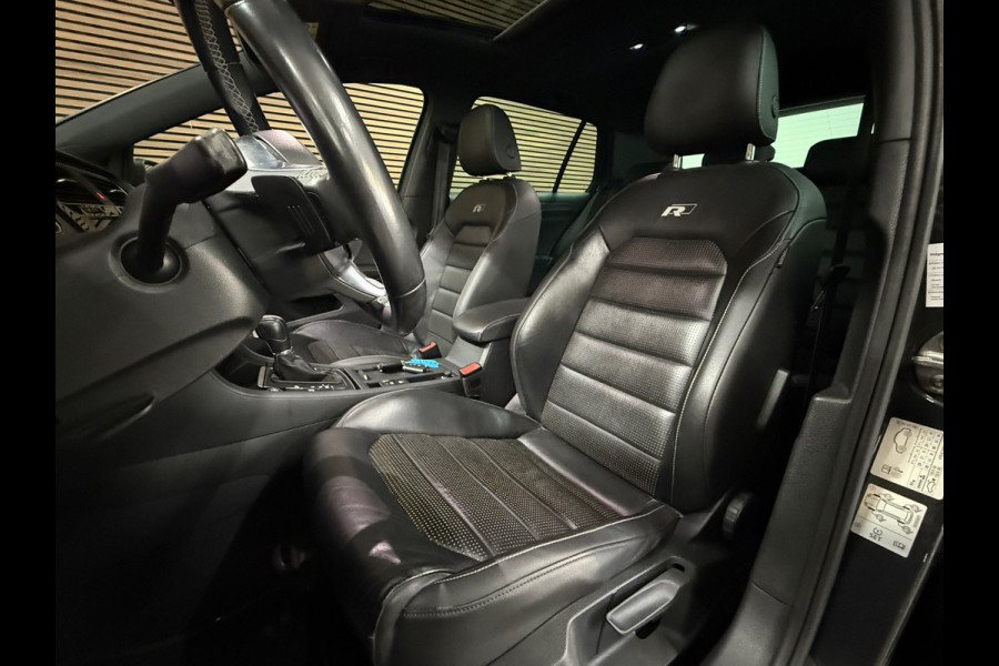 Volkswagen Golf 1.5 TSI Highline Business R LEDER / PANO / LED / CAMERA/ NAVI/ 18INCH / CLIMATE / STOELVERWARMING / BOMVOLLE GOLF!