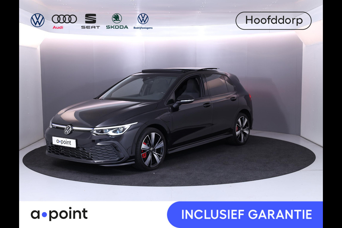 Volkswagen Golf 1.4 eHybrid GTE 245 pk Automaat (DSG) | Navigatie | Panoramadak | Parkeersensoren | Autom. airco (3 zones) | LED koplampen | Volkswagen Golf 1.4 eHybrid GTE 245 pk Automaat (DSG) | Navigatie | Panoramadak | Parkeersensoren | Autom. airco (3 zones) | LED koplampen |