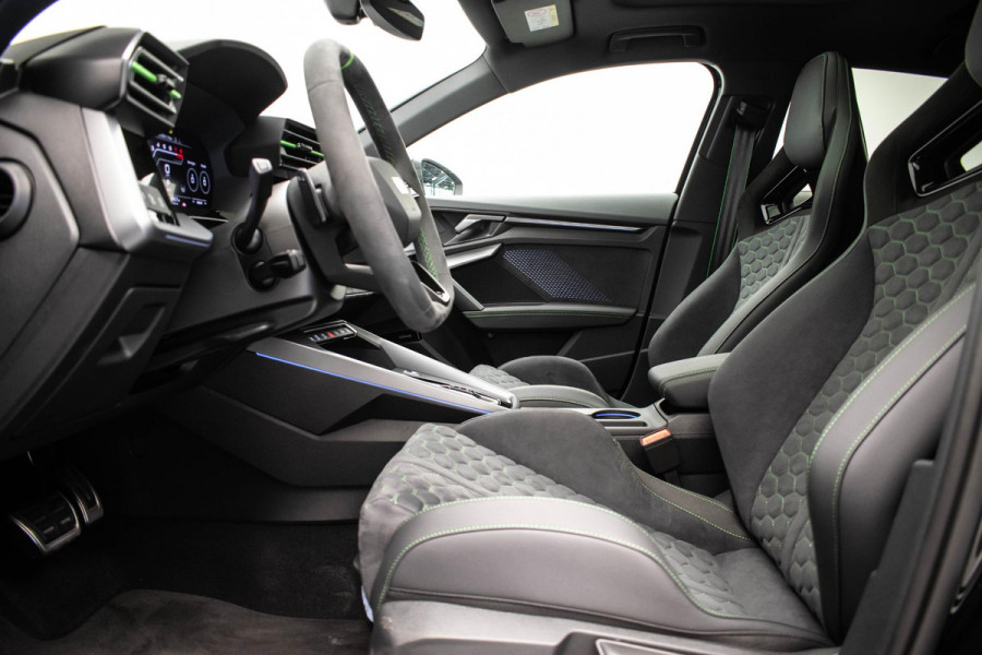 Audi RS3 Sportback 2.5 TFSI quattro |Pano|Kuipstoel|Sonos|HUD|