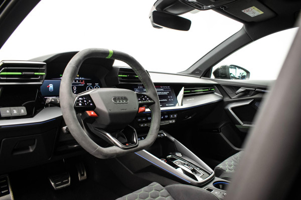 Audi RS3 Sportback 2.5 TFSI quattro |Pano|Kuipstoel|Sonos|HUD|