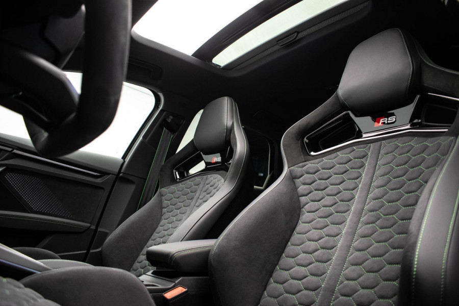 Audi RS3 Sportback 2.5 TFSI quattro |Pano|Kuipstoel|Sonos|HUD|