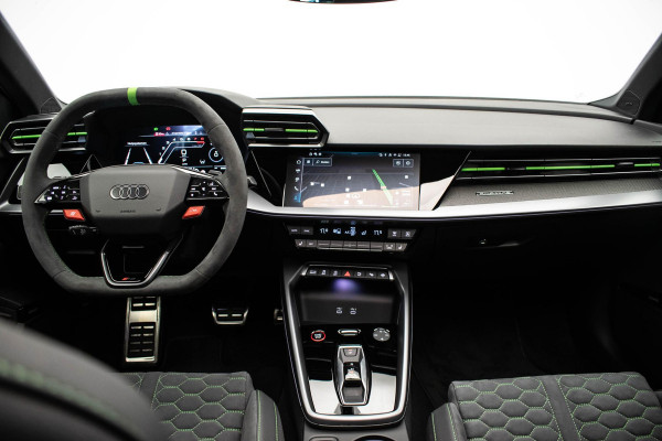 Audi RS3 Sportback 2.5 TFSI quattro |Pano|Kuipstoel|Sonos|HUD|