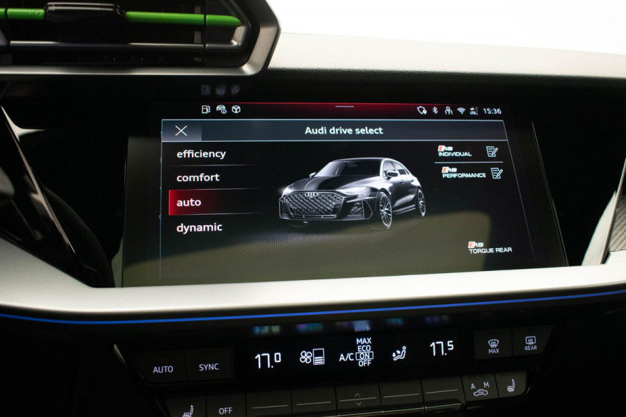 Audi RS3 Sportback 2.5 TFSI quattro |Pano|Kuipstoel|Sonos|HUD|