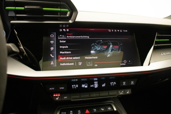 Audi RS3 Sportback 2.5 TFSI quattro |Pano|Kuipstoel|Sonos|HUD|