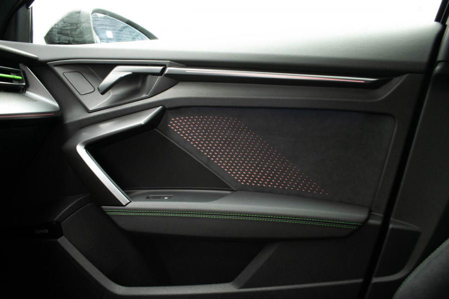 Audi RS3 Sportback 2.5 TFSI quattro |Pano|Kuipstoel|Sonos|HUD|