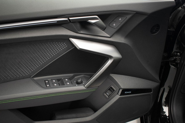 Audi RS3 Sportback 2.5 TFSI quattro |Pano|Kuipstoel|Sonos|HUD|