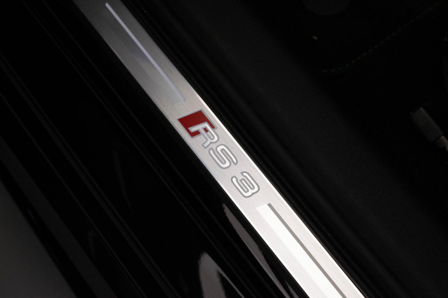 Audi RS3 Sportback 2.5 TFSI quattro |Pano|Kuipstoel|Sonos|HUD|
