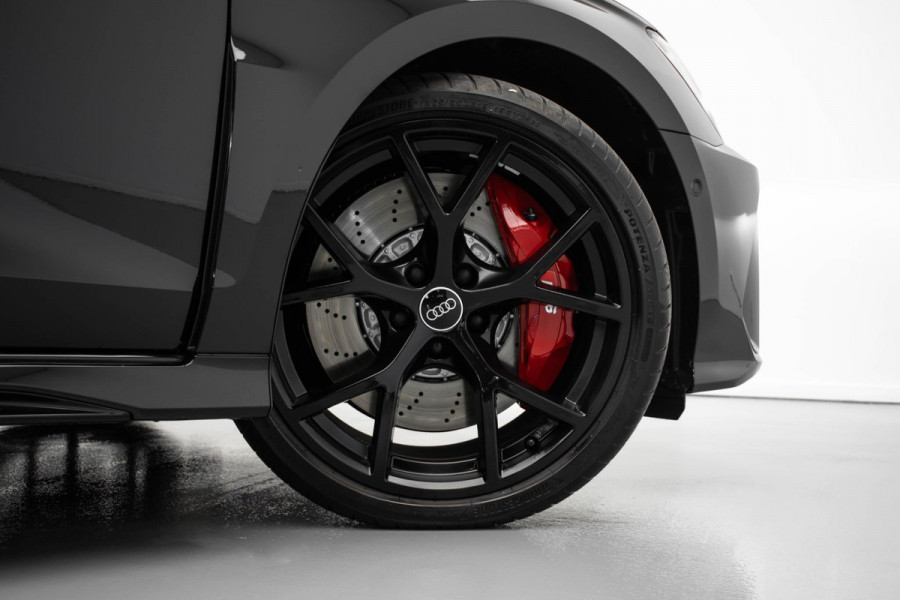 Audi RS3 Sportback 2.5 TFSI quattro |Pano|Kuipstoel|Sonos|HUD|